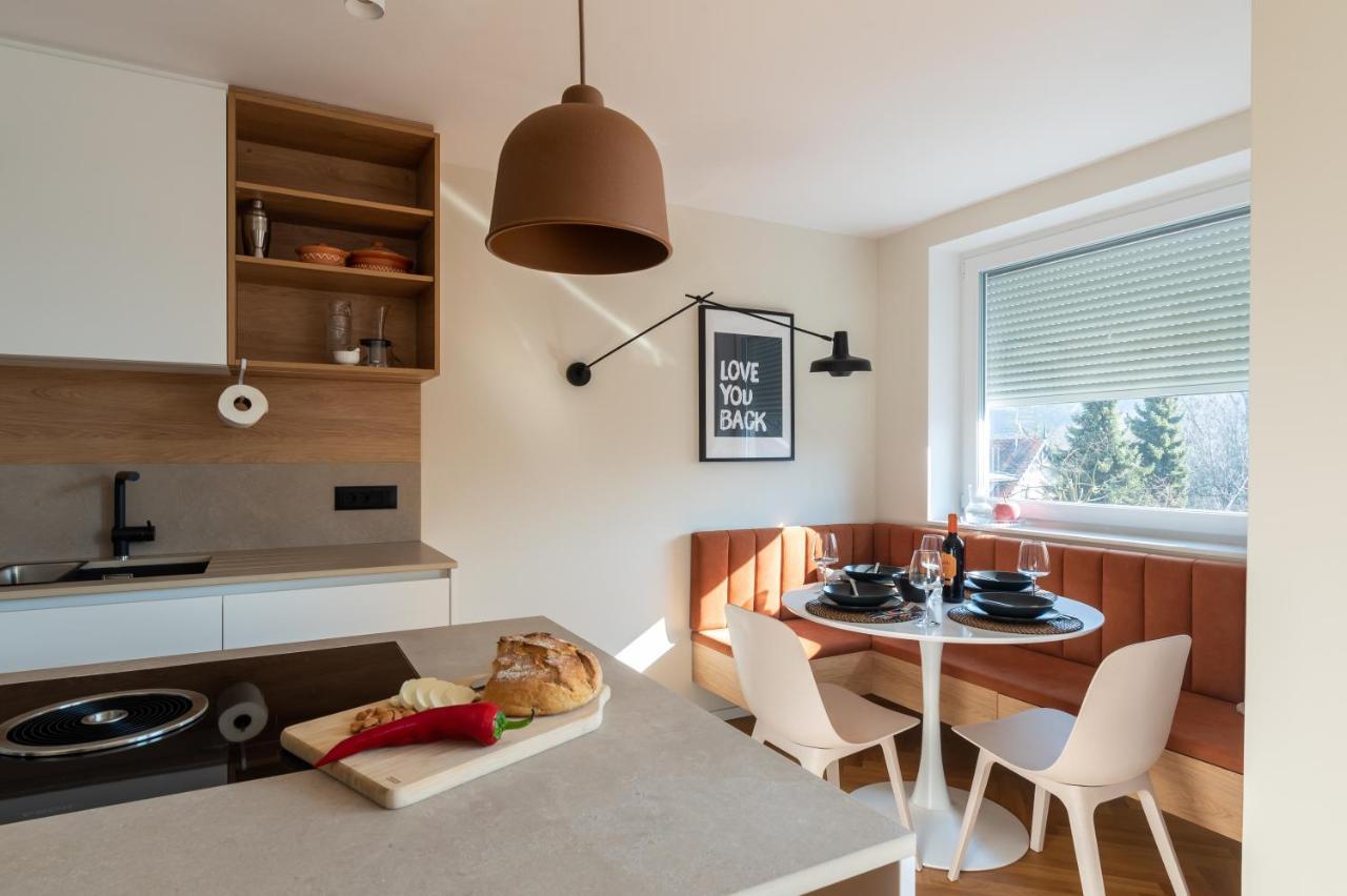 Canopy Apartment Ljubljana Bagian luar foto