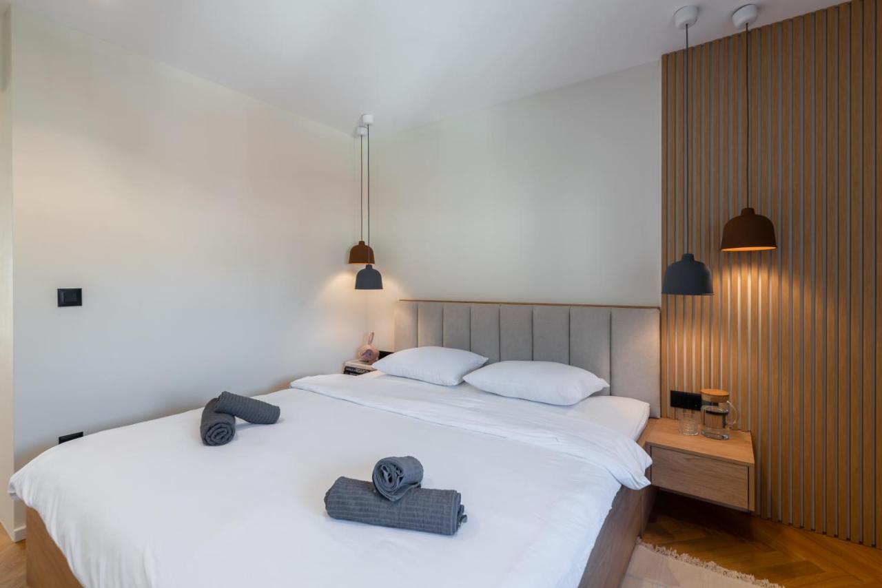 Canopy Apartment Ljubljana Bagian luar foto