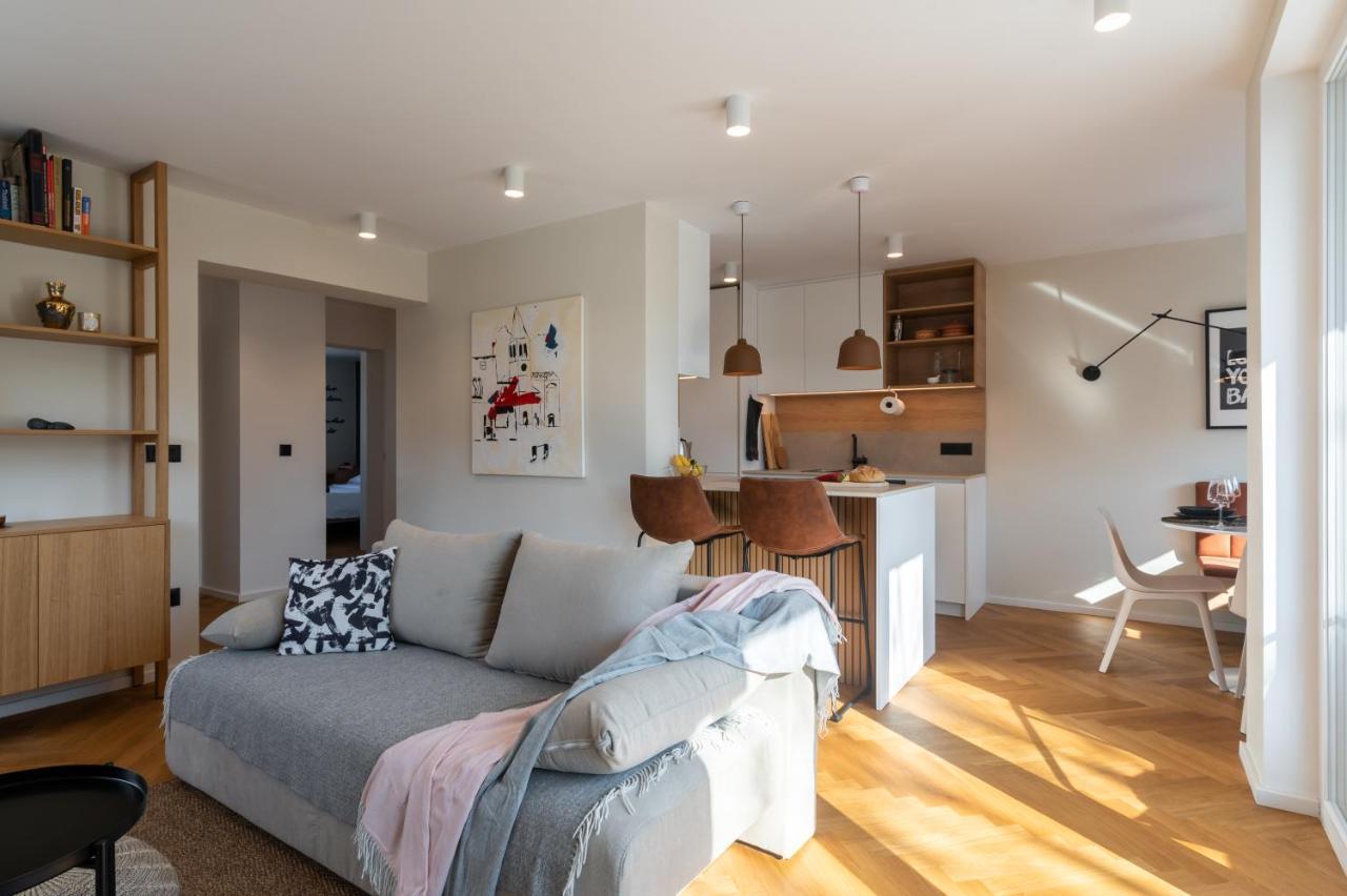 Canopy Apartment Ljubljana Bagian luar foto